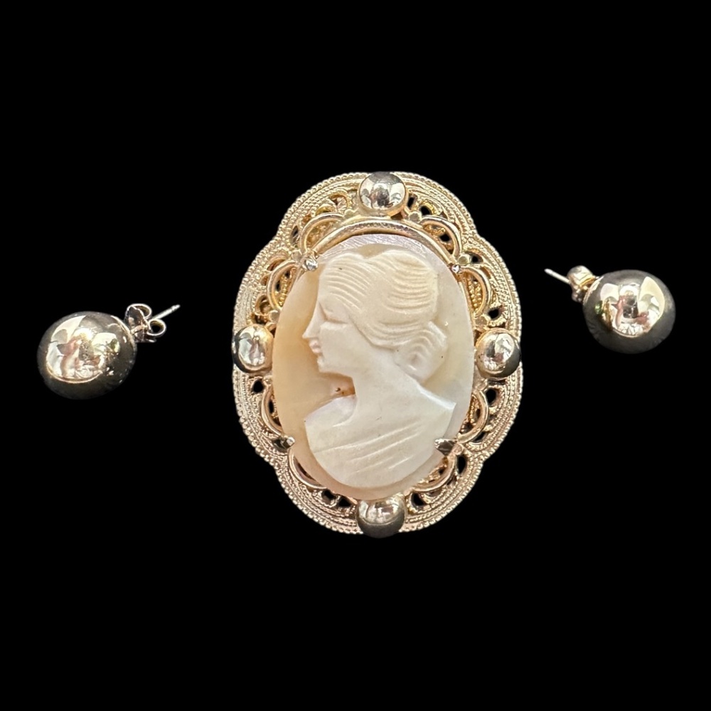 Vintage Cameo Pin in Gold-Tone Filigree and Ball Setting WITH 1/4" Gold Earrings